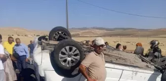 Siirt'te Hafif Ticari Araç Devrildi: 9 Yaralı