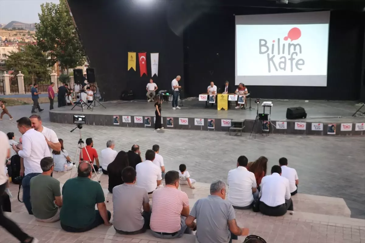 Siirt Üniversitesi'nde 'Enerjini Koru, Geleceğini Kurtar' Temalı Bilim Kafe Etkinliği