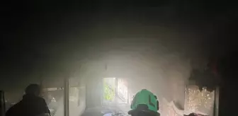 Siirt'te İki Katlı Evde Yangın Çıktı