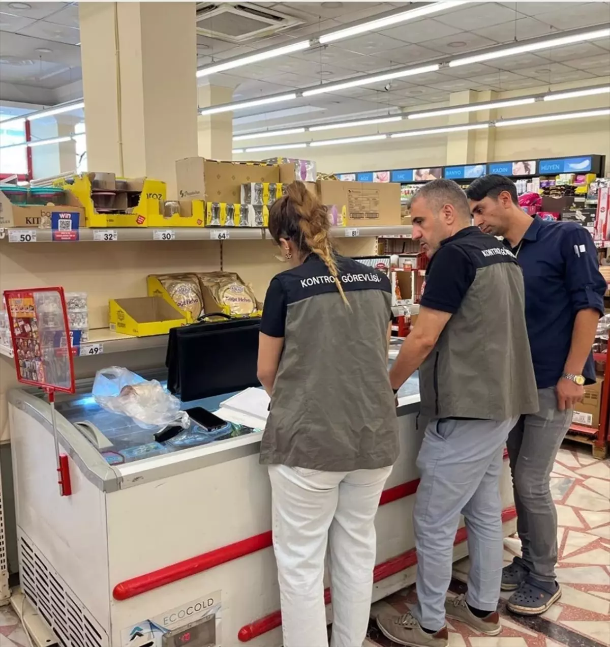 Siirt'te Marketlerde Hijyen ve Ürün Kontrolü Yapıldı