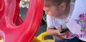 Siirt'te Oyun Parkında Ayağı Sıkışan Çocuk Kurtarıldı