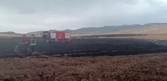 Siirt'te Yıldırım Düşmesiyle Yangın Çıktı