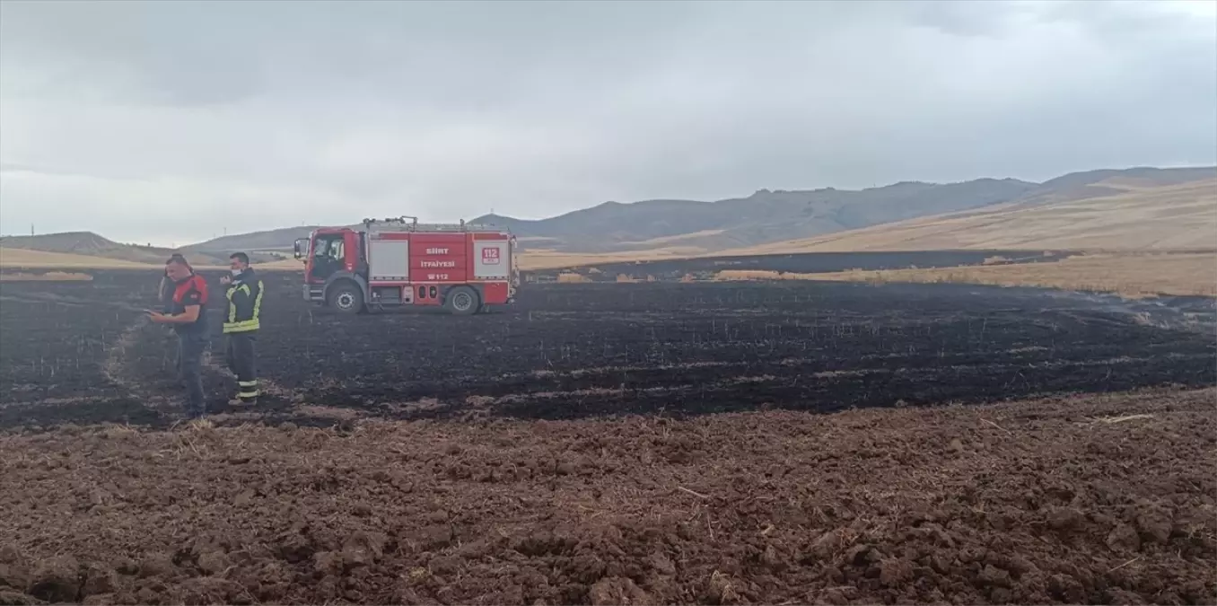 Siirt'te Yıldırım Düşmesiyle Yangın Çıktı