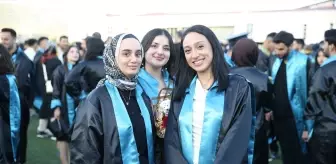 Siirt Üniversitesinde 3 Bin 300 Öğrenci Mezuniyet Heyecanı Yaşadı