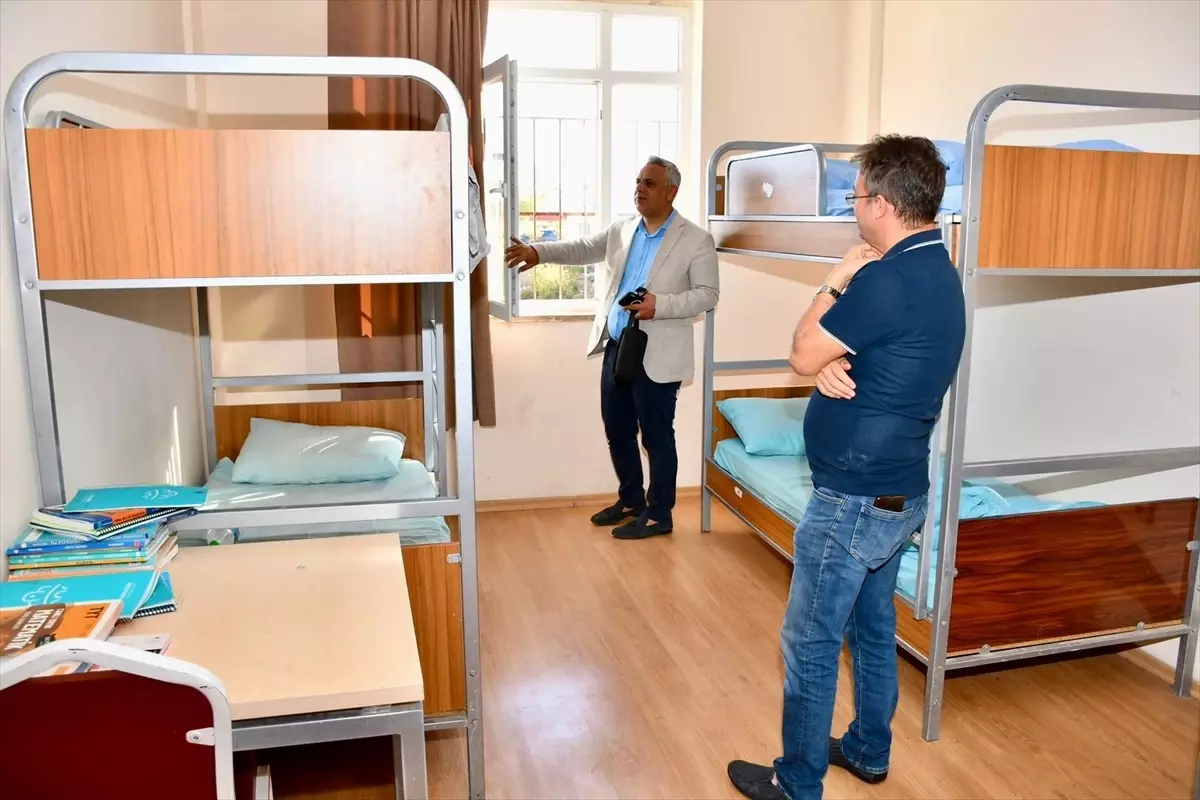 Silifke'deki öğrenci yurtlarını denetlendi