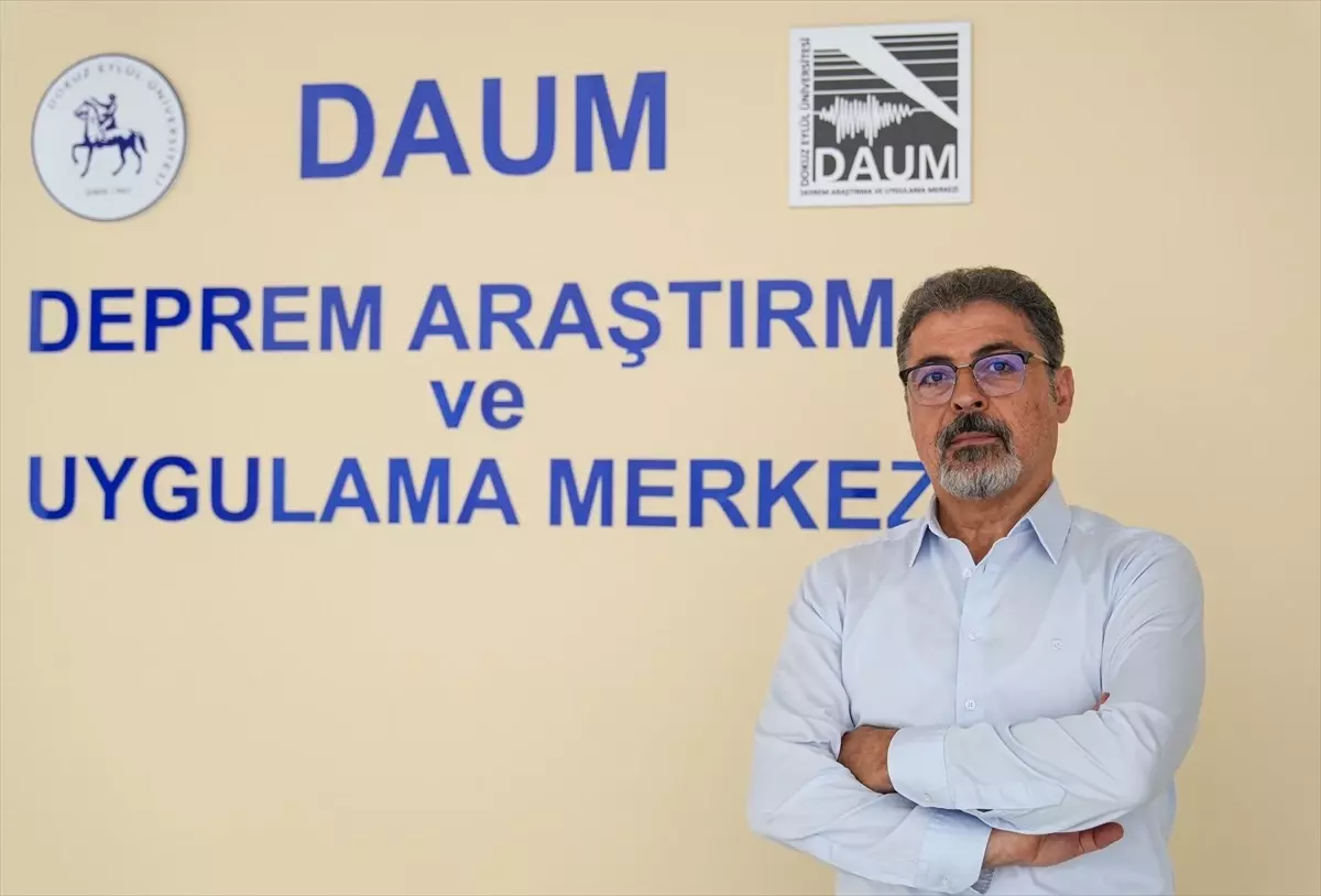 Sındırgı'daki Deprem Sonrası Artçı Sarsıntılar Devam Ediyor