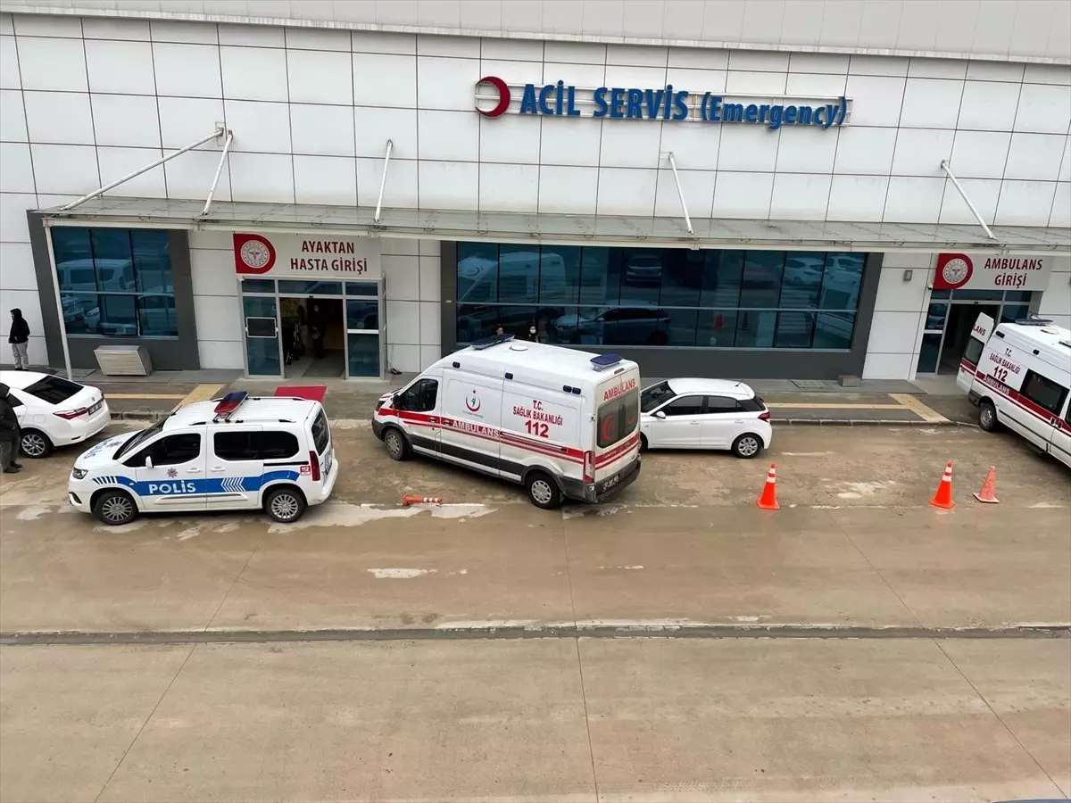 Sinop'ta Balkondan Düşen Kadın Hayatını Kaybetti