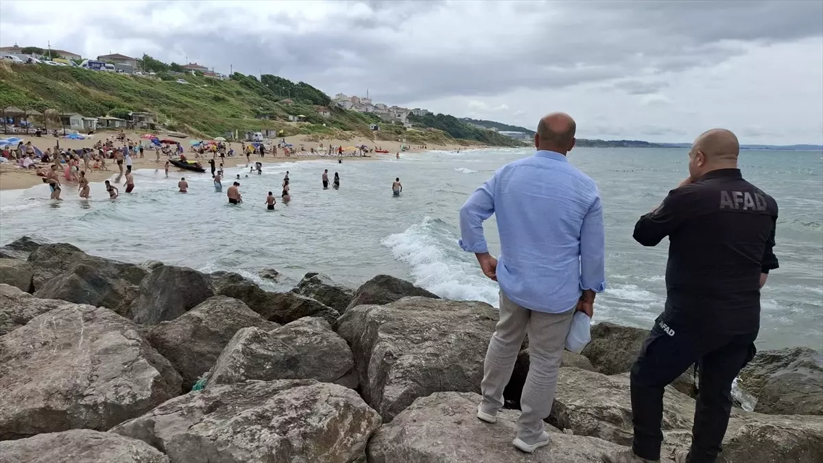 Sinop'ta Olumsuz Hava Koşulları Nedeniyle Denize Girme Yasağı