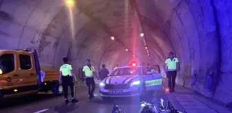 Sinop'ta 'Dur' İhtarına Uymayan Motosiklet Polis Memuruna Çarptı