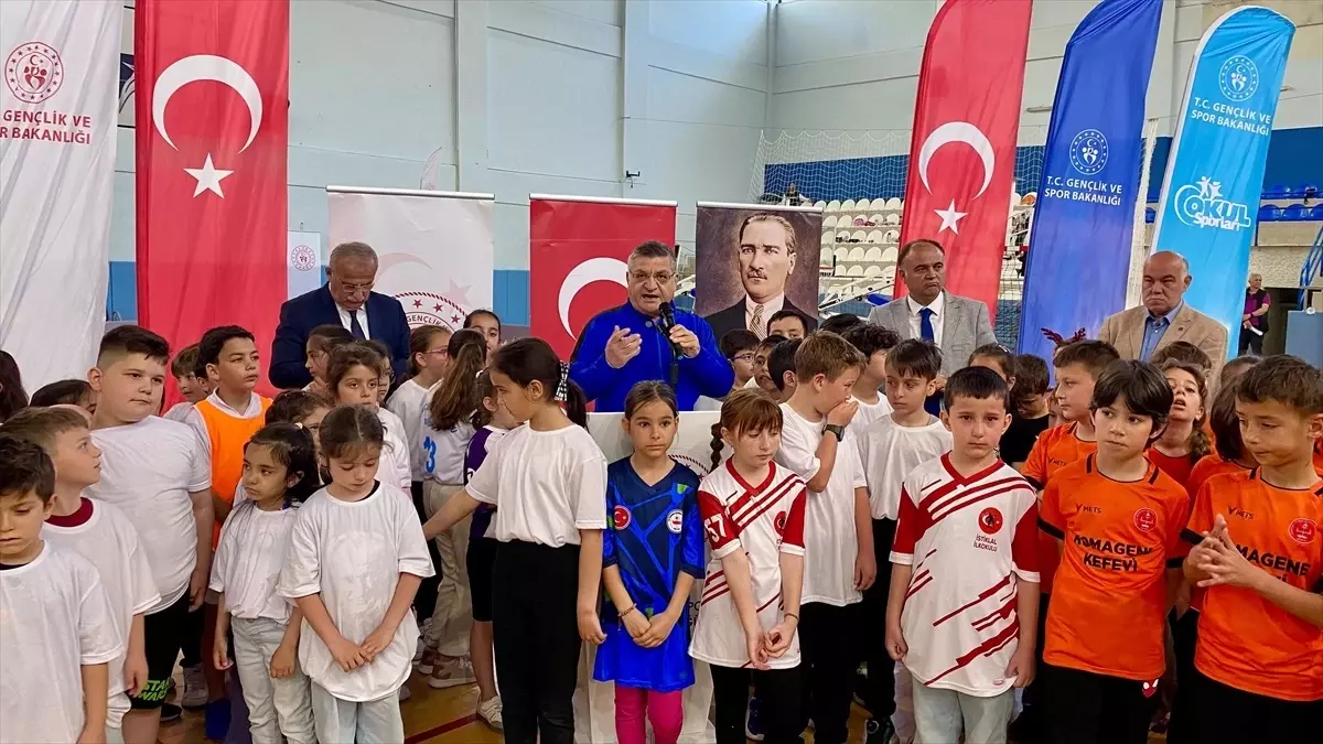 Sinop'ta Geleneksel Çocuk Oyunları Şenliği Düzenlendi
