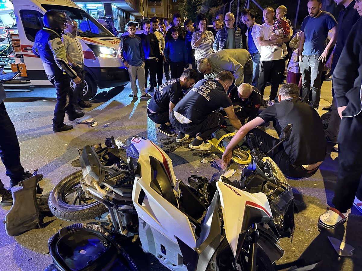 Sinop'ta Otomobil-Motosiklet Çarpışması: 2 Yaralı