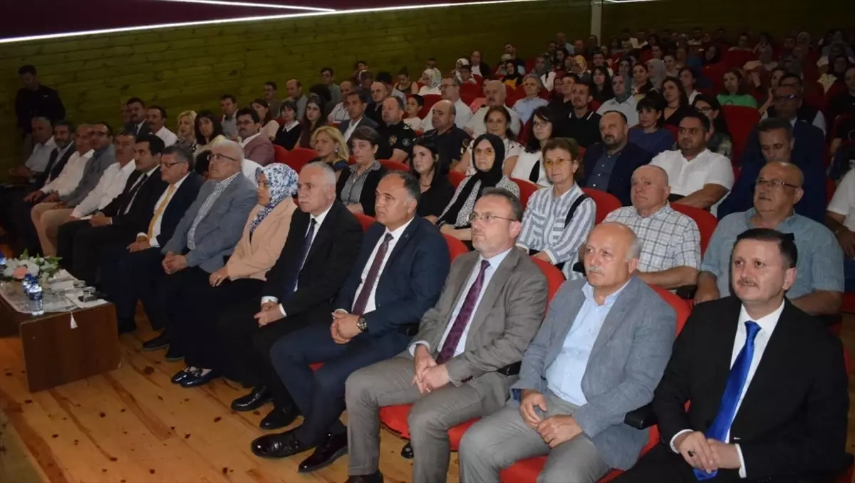 Ahmet Muhip Dıranas'ı Anma Etkinliği Sinop'ta Gerçekleştirildi