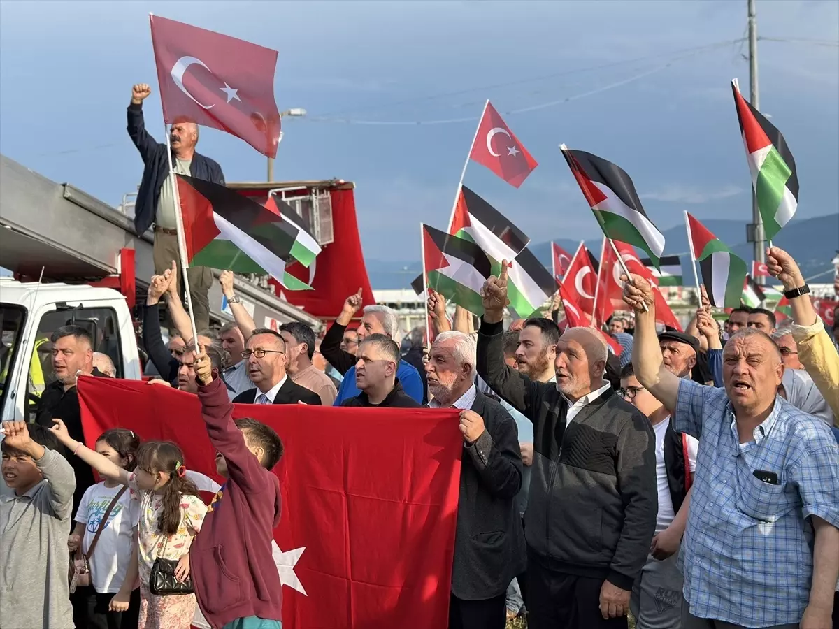 Gerze'de Filistin'e Destek Etkinliği Düzenlendi