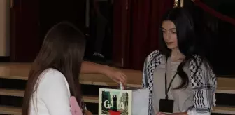 Novi Pazar'da 'Çocuk olmak kolay değil' Tiyatro Oyunu Sahnelendi