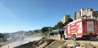 Cizre'de Anız Yangını Kısa Sürede Söndürüldü