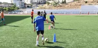 Şırnak'ta Futbol Seçmeleri Başladı: Geleceğin Yıldızları Burada Yetişiyor