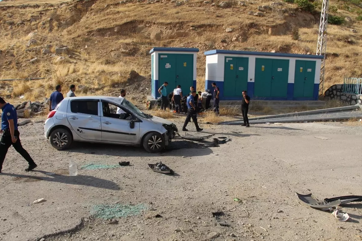 Şırnak'ta Trafik Kazası: Anne ve Bebek Ağır Yaralandı