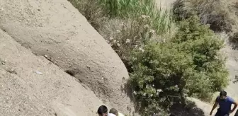 Silopi'de Şarampole Devrilen Otomobilde 1 Ölü, 3 Yaralı