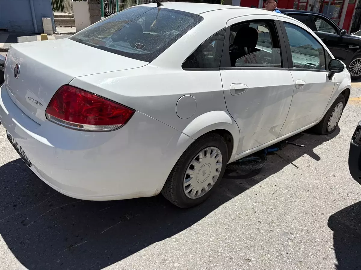 Suşehri'nde Bisiklet Kazası: Bir Yaralı