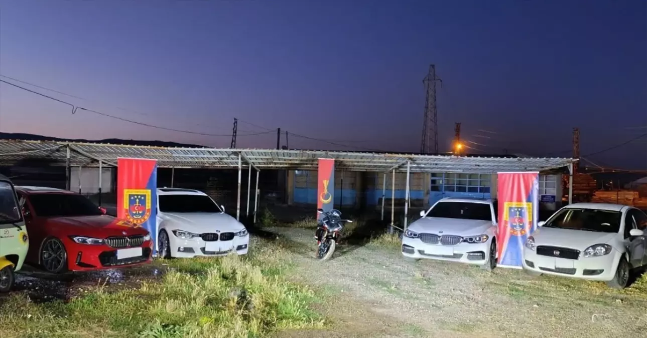 Sivas'ta Altın ve Döviz Hırsızlarına Operasyon: 4 Şüpheli Gözaltında