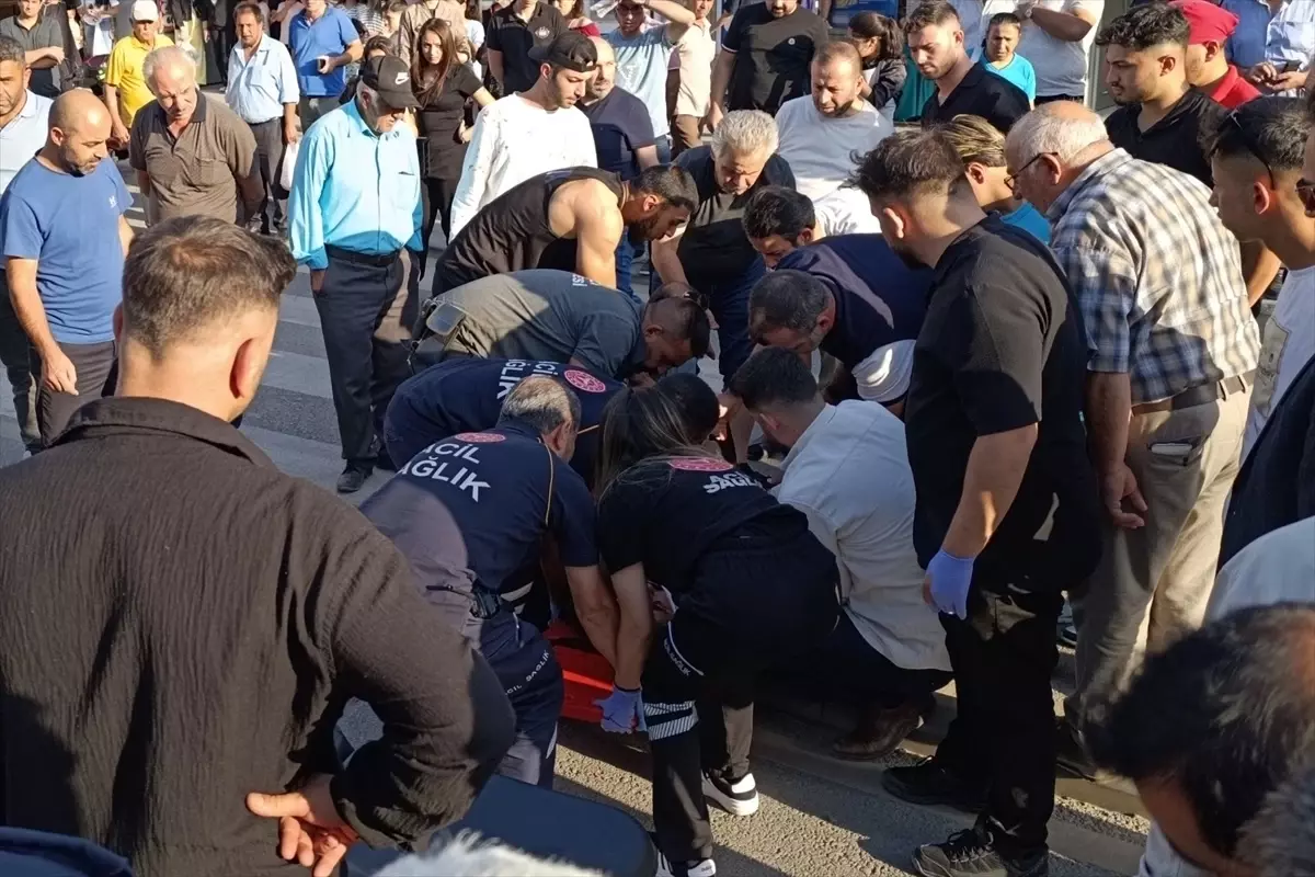 Sivas'ta Motosiklet Kazası Güvenlik Kamerasında