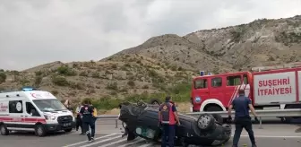 Sivas'ın Suşehri İlçesinde Otomobil Devrildi: Sürücü Yaralandı