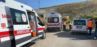 Sivas'ta Göçük Altında Kalan İşçiler Kurtarıldı