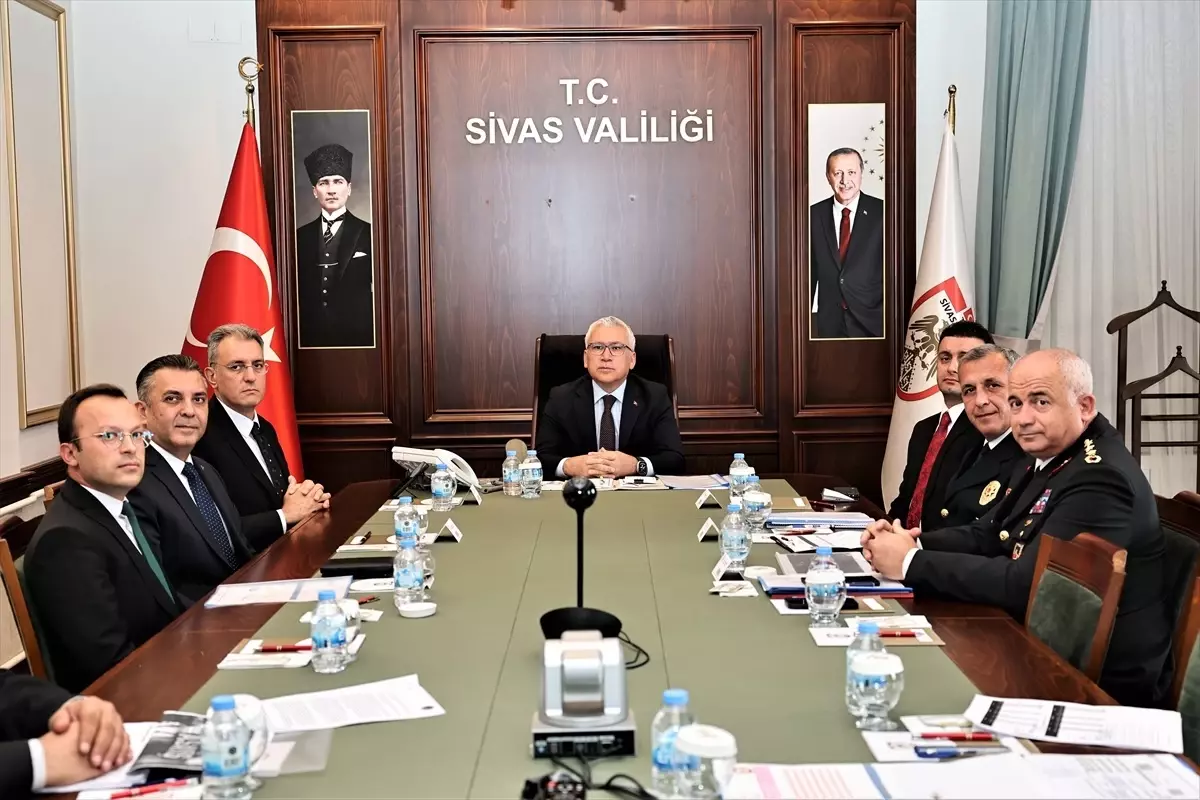 Sivas Valiliği'nden Güvenlik ve Kamu Düzeni Toplantısı
