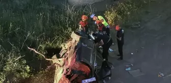 Sivas'ta köprüden düşen otomobildeki 2 kişi yaralandı