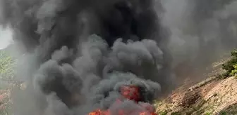 Sivas'ta Seyir Halindeyken Yanan Otomobil Kullanılamaz Hale Geldi