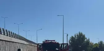 Sivas'ta Alev Alan Otomobilde Sürücü Yaralandı