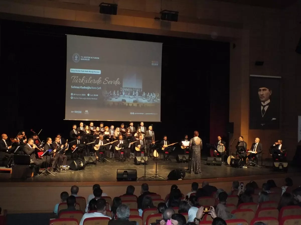 Sivas'ta 'Türkülerde Sevda' Konseri Düzenlendi