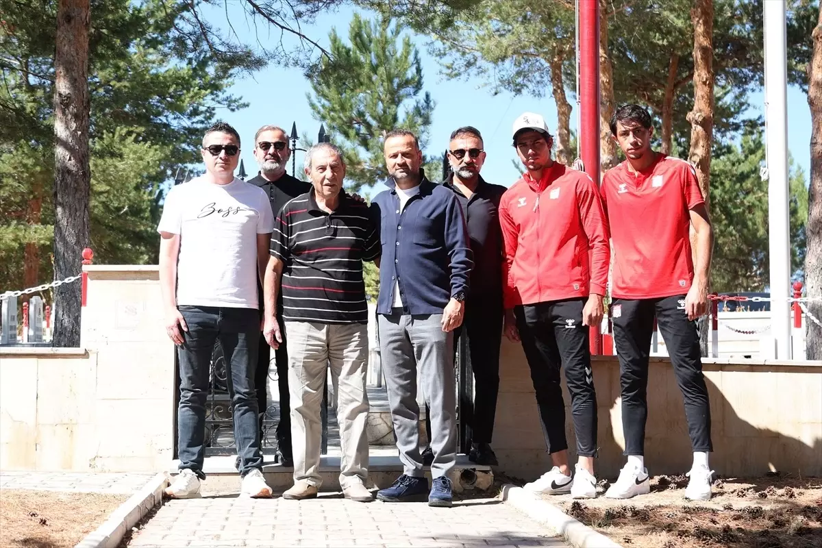 Sivasspor, 1967'deki Trajik Olayda Hayatını Kaybeden Taraftarlarını Andı