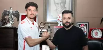 Sivasspor'da Emirhan Başyiğit ile Sözleşme Uzatıldı
