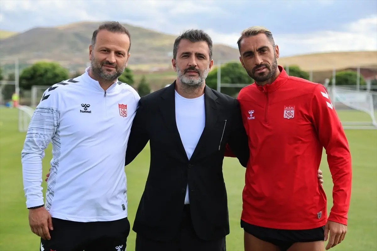 Sivasspor Kaptanı Uğur Çiftçi 58 Numara ile Yeni Sezonda Takımda Kalacak