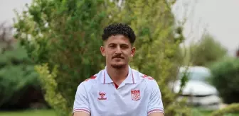 Sivasspor'un Genç Yeteneği Emirhan Başyiğit'ten Taraftara Çağrı