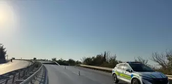 Kuşadası-Söke Kara Yolunda Çökme: Trafik Kapandı