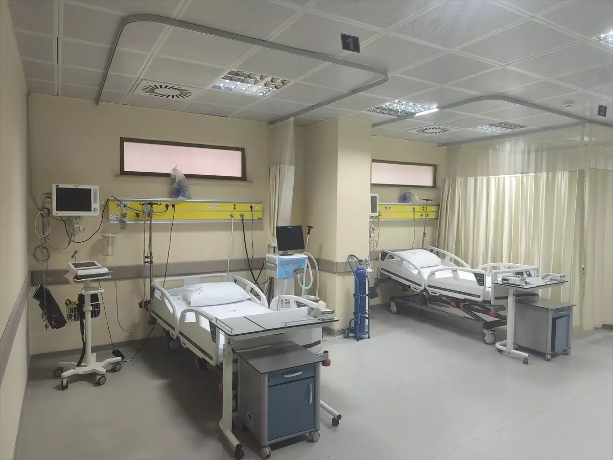 Solhan Devlet Hastanesi'nde Yeni Yoğun Bakım Ünitesi Faaliyete Geçti
