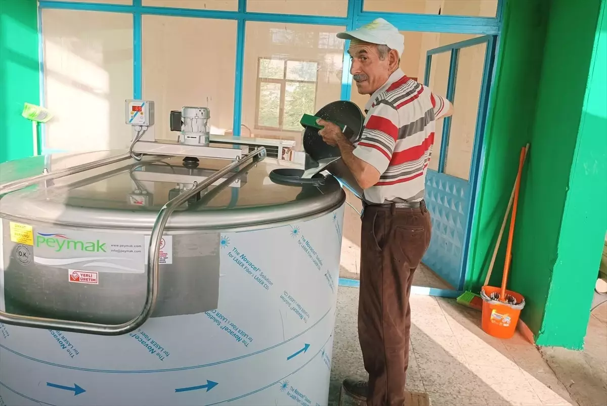 Sorgun Süt Üreticileri Birliği Günde 5 Ton Süt Topluyor