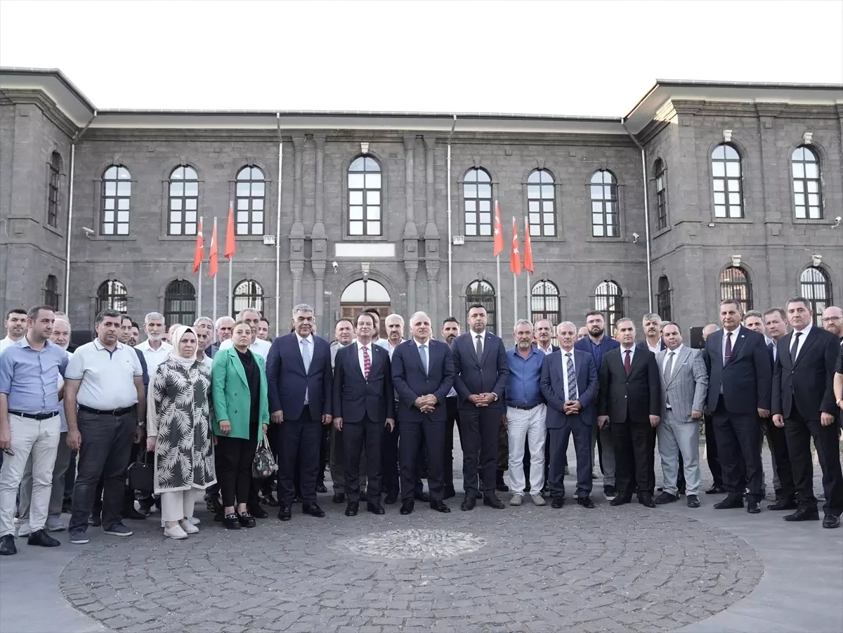 Srebrenitsa Soykırımının 30. Yılı Sergisi Açıldı