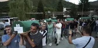 Srebrenitsa Soykırımı'nın 30. Yılı: 7 Kurban Daha Anıt Mezarlığa Defnedildi