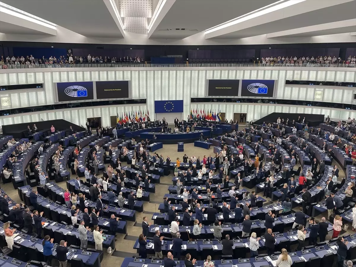 AP Başkanı Metsola: Srebrenitsa Soykırımı'nın Unutulmaması Gerekiyor