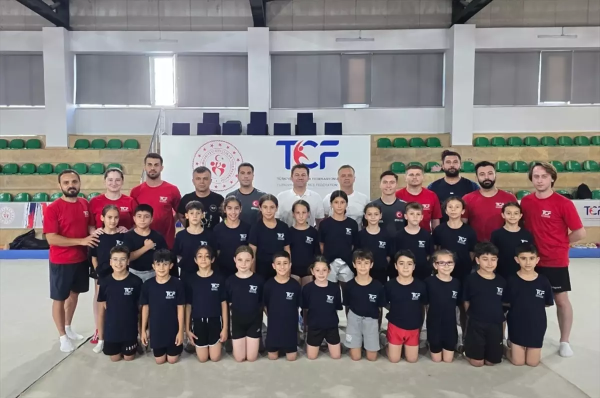 Cimnastik Federasyonu Başkanı Suat Çelen, Sancaktepe Kampı'nı Ziyaret Etti