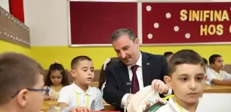 Sultanbeyli Belediyesi, 9 Bin Öğrenciye Kırtasiye Desteği Sağlayacak