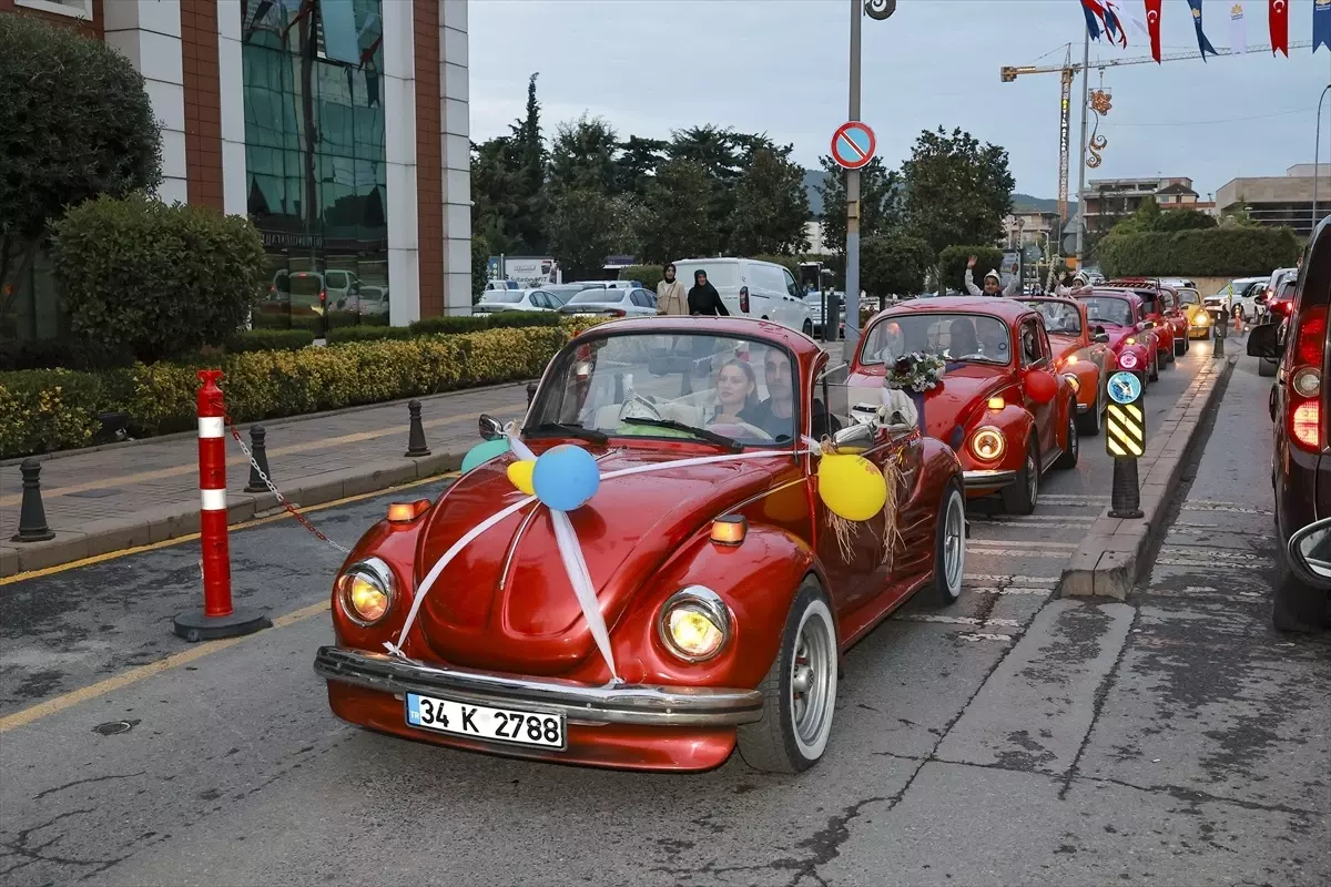 Sultanbeyli'de 300 Çocuk için Sünnet Şöleni Düzenlendi
