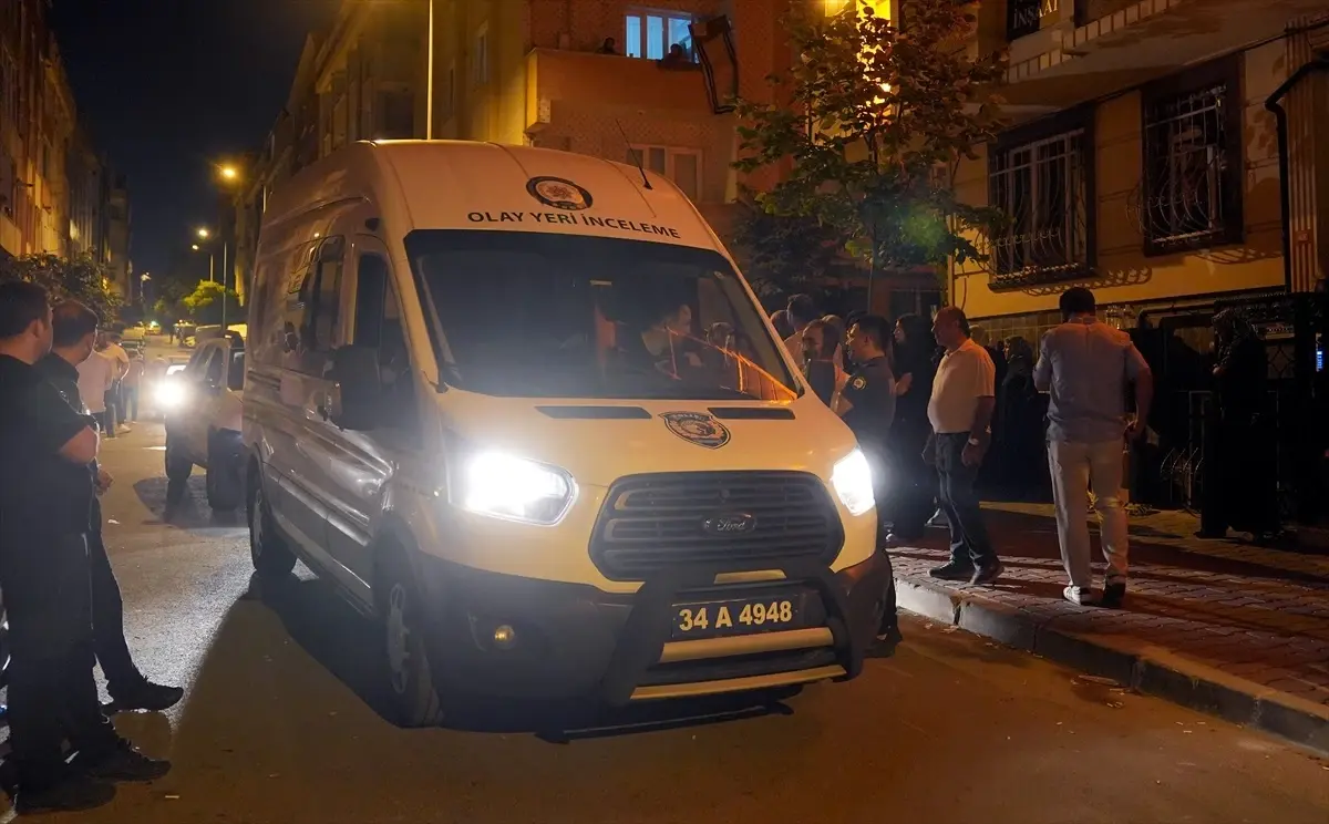 Sultangazi'de Annesini Vuran Genç Kaçtı