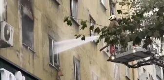 Sultangazi'de İş Merkezinde Yangın