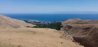 Kef Kalesi'nde 2,700 Yıllık Urartu Kolonları Bulundu