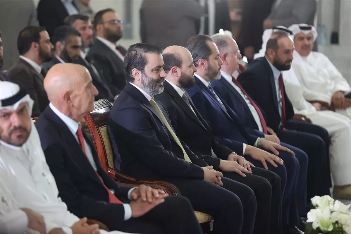 Suriye'nin enerji sektörüne 7 milyar dolarlık yatırım için imzalar atıldı