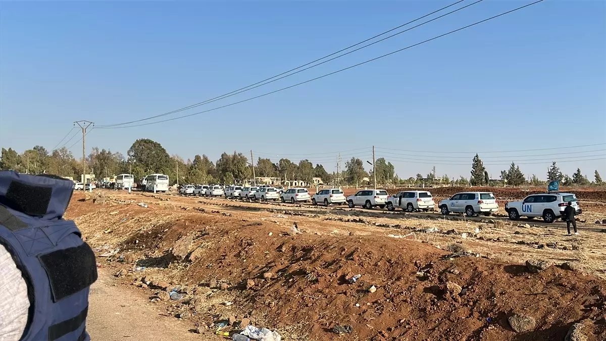 Süveyda'daki Çatışmalarda İkinci Tahliye Konvoyu Kent Merkezine Girdi